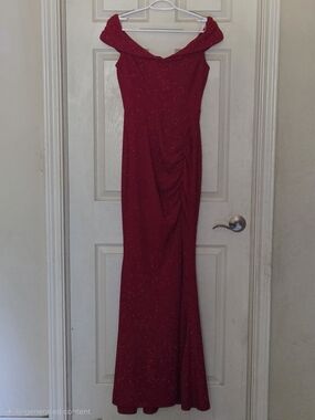 Windsor Off-Shoulder Sparkle Evening Gown in Red